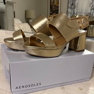 AEROSOLES Camera Metallic Gold Platform Sandals